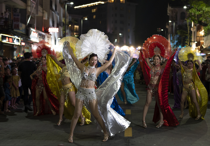Carnival (13)