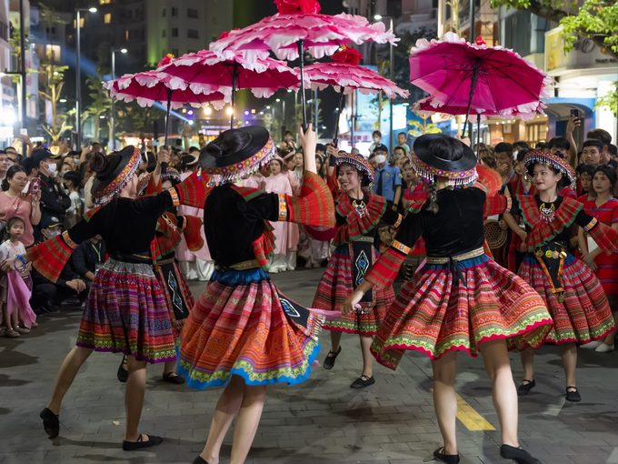 Carnival (14)
