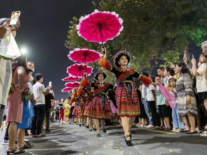 Carnival (9)