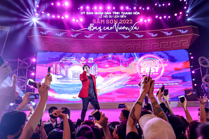 Các đêm nhạc SunFest hàng tuần mang lại sự sôi động chưa từng có cho Sầm Sơn hè này