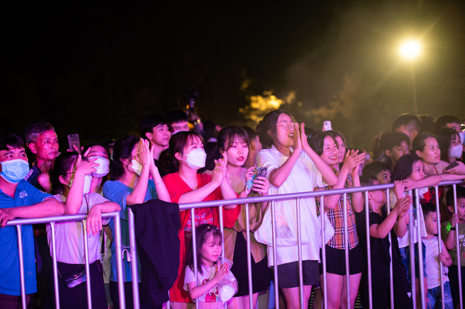 Các khán giả mãn nhãn với những màn trình diễn tuyệt đỉnh tại SunFest Thanh Hóa. Ảnh Sun Group