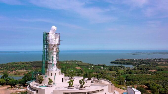Tượng Đức Mẹ trong quá trình hoàn thiện | Ảnh: Người Đồng Nai