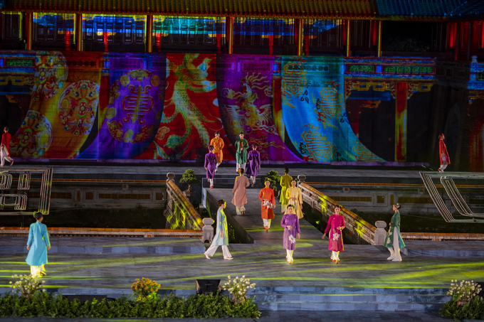 khai màn 24