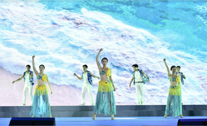 Đa sắc màu và cảm xúc là những ấn tượng của khán giả trong đêm Sun Fest thứ 5