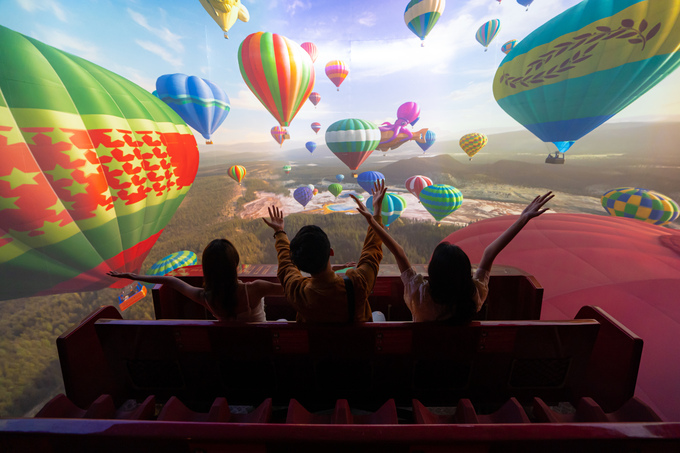 Trải nghiệm đầy choáng ngợp tại rạp Airship Mắt bay
