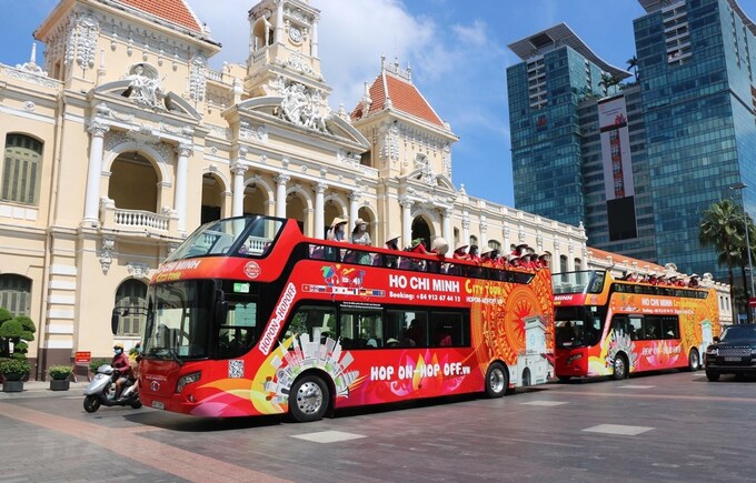 Lượng khách du lịch nội địa đến TP.HCM 6 tháng đầu năm 2023 ước đạt 16.415.438 lượt, tăng 48% so cùng kỳ năm 2022, đạt 46,9% so với kế hoạch năm 2023