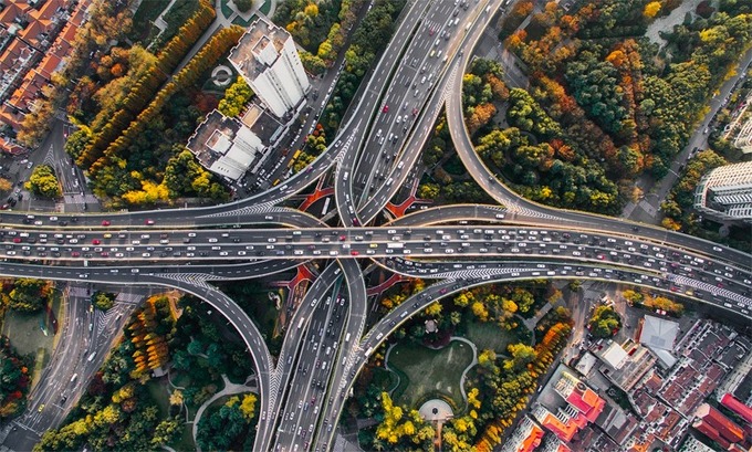 Việt Nam xác định đột phá về hạ tầng là 1 trong 3 khâu đột phá chiến lược nhằm xây dựng hệ thống kết cấu hạ tầng đồng bộ