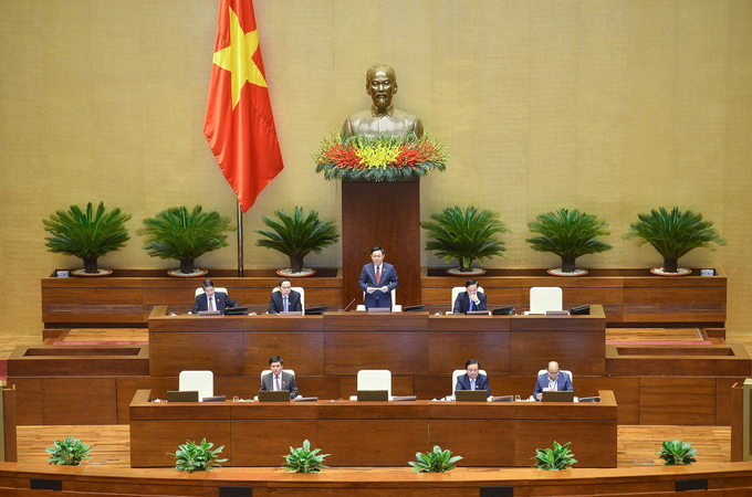 Chủ tịch Quốc hội Vương Đình Huệ với các Phó Chủ tịch Quốc hội điều hành phiên khai mạc.