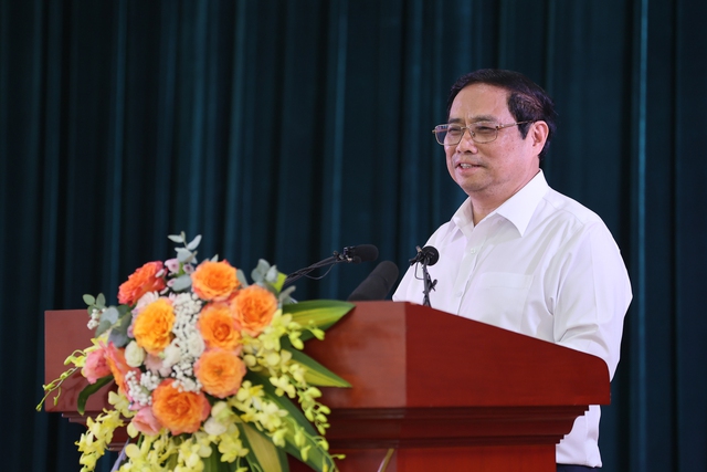 Thủ tướng mong muốn báo chí phải đi đầu trong phát hiện, biểu dương những nhân tố mới, người tốt, việc tốt, lấy cái đẹp dẹp cái xấu, lấy tích cực đẩy lùi tiêu cực, tạo động lực, truyền cảm hứng, tạo sự lan tỏa trong cộng đồng, xã hội