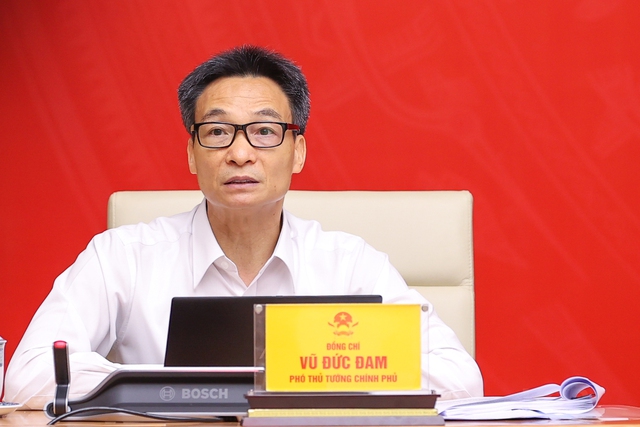 Phó Thủ tướng Vũ Đức Đam phát biểu ý kiến tại Hội nghị