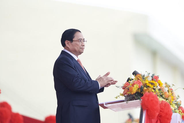 Đồng chí Phạm Minh Chính, Ủy viên Bộ Chính trị, Thủ tướng Chính phủ trình bày diễn văn tại Lễ kỷ niệm 70 năm Chiến thắng Điện Biên Phủ (1954-2024).