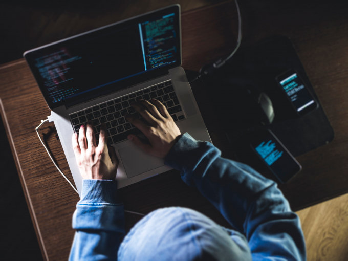 Nam sinh viên Niq Chen mất nửa triệu USD vì bị hacker chiếm đoạt NFT