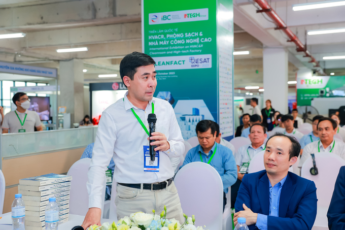 Các diễn giả chia sẻ tại hội thảo