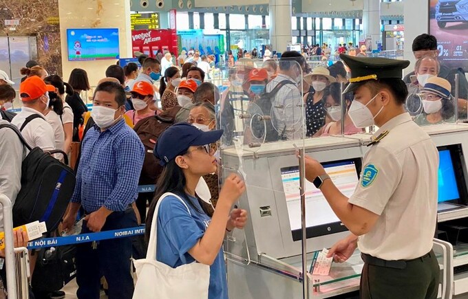 Cảng HKQT Nội Bài cần có phương án thí điểm cụ thể, phải có giải pháp tránh ùn tắc trong thời gian thí điểm