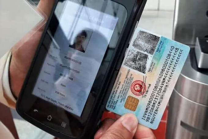 Thí điểm khám chữa bệnh bằng BHYT qua CCCD gắn chip | Ảnh: LND