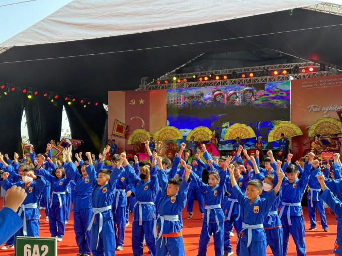 FPT School Bắc Giang cũng diễn ra trong không khí tưng bừng với màn trống hội hào hùng