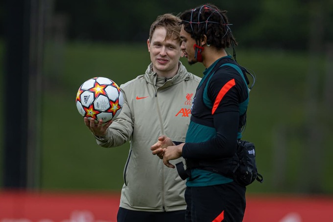 P2022-05-25-Liverpool_Real_MD-3-8