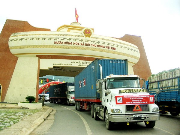 Tổng kim ngạch thương mại Việt Nam-Lào cả năm 2022 đạt giá trị 1,703 tỷ USD, tăng 24% so với cả năm 2021.