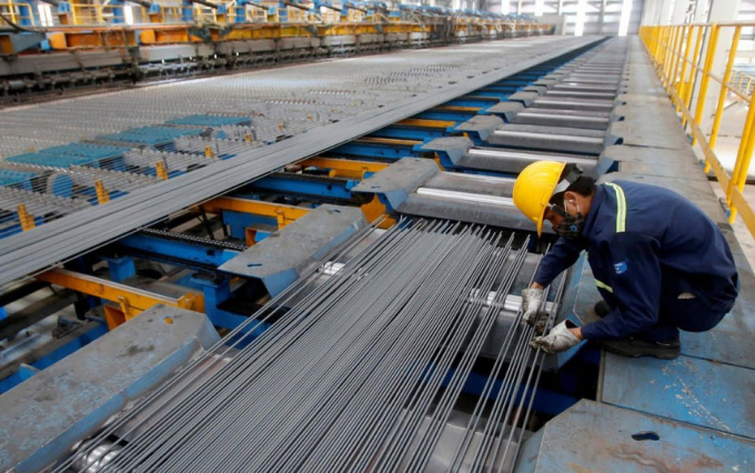 Bộ Xây dựng đã đề nghị các địa phương, cơ quan liên quan theo dõi, kịp thời cập nhật, điều chỉnh công bố giá vật liệu xây dựng, chỉ số giá xây dựng phù hợp thực tiễn; kiến nghị các ngành liên quan đẩy mạnh sản xuất, tăng nguồn cung thép trên thị trường.