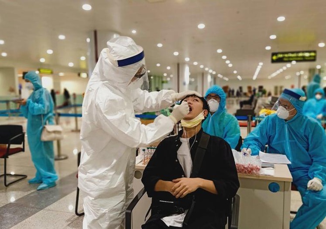 Việc đề xuất tạm dừng yêu cầu xét nghiệm SARS-CoV-2 trước khi nhập cảnh theo đường hàng không cũng là hài hòa với các nước trên thế giới