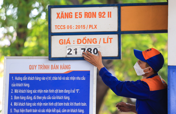 Từ đầu năm 2023 tới nay, giá mặt hàng xăng đã có 7 lần tăng, 4 lần giảm và 1 lần giữ nguyên.
