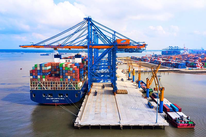 Khối lượng hàng hóa thông qua cảng biển bằng tàu biển (không bao gồm hàng quá cảnh không bốc dỡ) trong tháng 1/2024 đạt 47,404 triệu tấn, tăng 45% so với cùng kỳ năm 2023