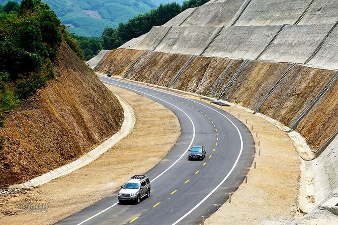 Theo quy hoạch đã được Thủ tướng phê duyệt, cao tốc Gia Nghĩa - Chơn Thành có chiều dài 140km với 6 làn xe