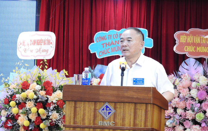 Ông Phan Thanh Uy - Tổng thư ký Hiệp hội Vận tải ô tô Việt Nam phát biểu tại Đại hội