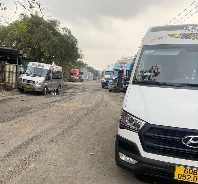 Các doanh nghiệp vận tải và logistics bị ngưng trệ trong sản xuất, gây lãng phí và thiệt hại rất lớn và nguy cơ cao bị phạt do không thực hiện kịp thời các hợp đồng đã ký kết với các đối tác