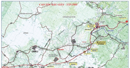 Dự án thực hiện theo Quy hoạch mạng lưới đường bộ thời kỳ 2021-2030, tầm nhìn đến năm 2050, quy mô 4 làn xe, chủ yếu nằm trên địa bàn tỉnh Đồng Nai nên sẽ do UBND tỉnh Đồng Nai làm chủ đầu tư. Việc đầu tư dự án đường cao tốc Dầu Giây – Tân Phú là dự án thành phần nằm trong tổng thể tuyến đường cao tốc Dầu Giây – Liên Khương có ý nghĩa quan trọng liên kết các tỉnh Đông Nam bộ với khu vực Tây Nguyên, đặc biệt là Đồng Nai với tỉnh Lâm Đồng nhằm thúc đẩy hơn liên kết vùng.