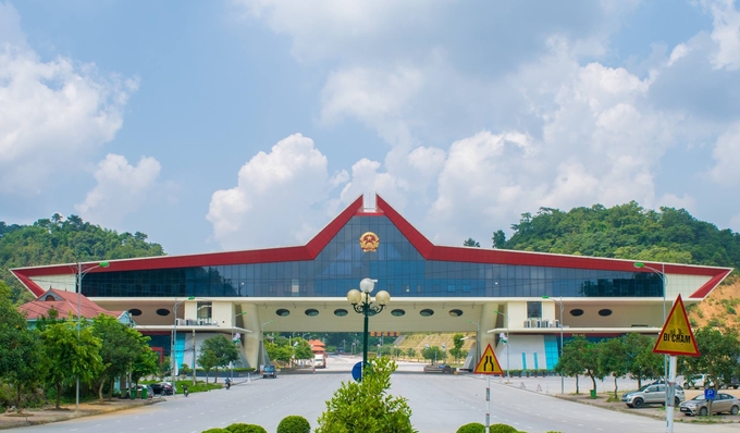 Hiện tại, phía Trung Quốc vẫn tăng cường công tác phòng, chống dịch nên năng lực thông quan và việc triển khai thực hiện thí điểm phương thức giao nhận hàng hóa chưa đạt được kết quả như mong muốn.