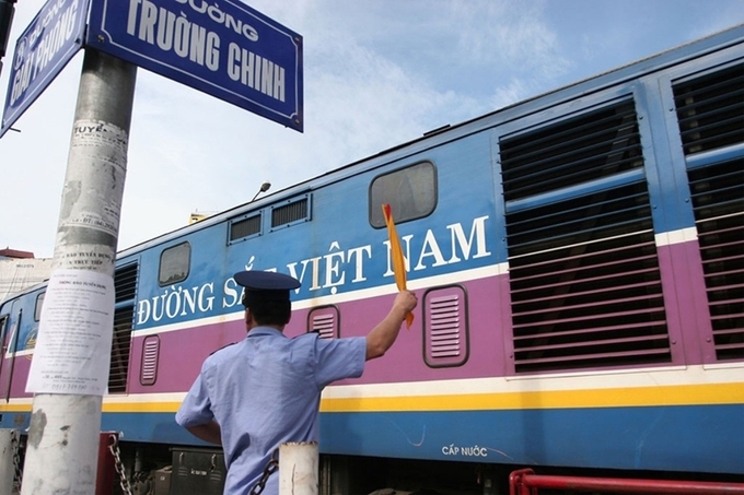 Các phương tiện hết niên hạn sử dụng theo quy định tại Nghị định này được phép hoạt động đến hết ngày 31/12/2030