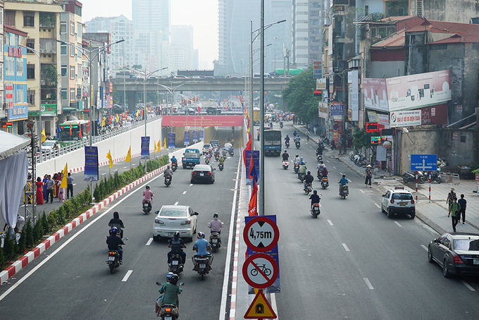 UBND TP. Hà Nội dự định xây dựng hầm chui thứ 6 tại nút giao Cổ Linh - đường dẫn cầu Vĩnh Tuy với tổng mức đầu tư khoảng 500 - 700 tỷ đồng, thời gian thực hiện giai đoạn 2023 - 2024...