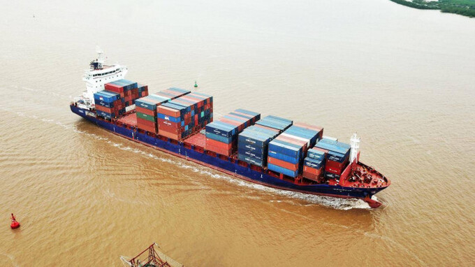 Ưu tiên bố trí vốn đầu tư phát triển kết cấu hạ tầng đường thủy nội địa để cải tạo, nâng cấp luồng đường thủy nội địa trên các tuyến vận tải chính theo Quy hoạch kết cấu hạ tầng đường thủy nội địa thời kỳ 2021 - 2030, tầm nhìn đến năm 2050.