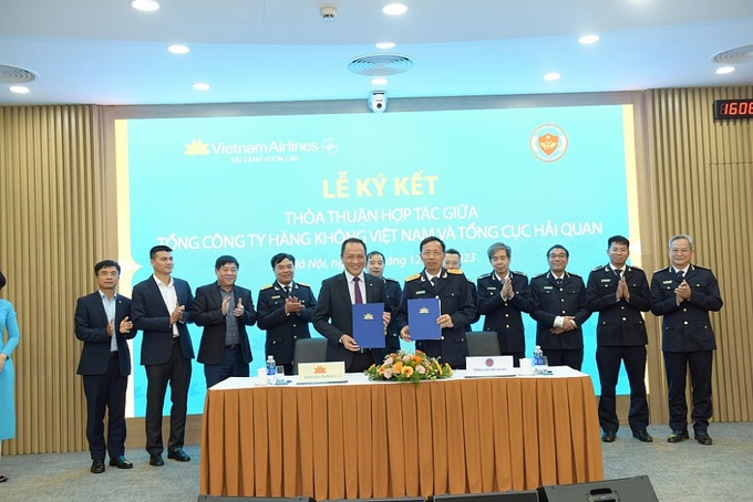 Lãnh đạo hai bên ký thỏa thuận hợp tác