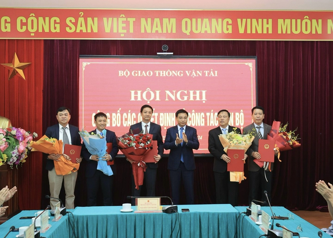 Bộ trưởng Bộ GTVT trao quyết định bổ nhiệm công tác cán bộ
