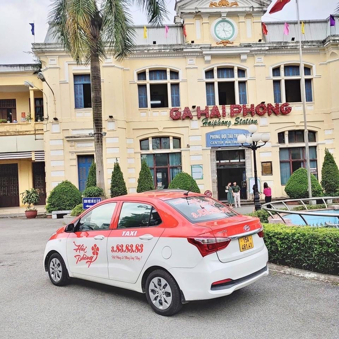 Các hãng taxi truyền thống đang tự làm mới mình để cạnh tranh với taxi công nghệ và phục vụ khách hàng được tốt hơn