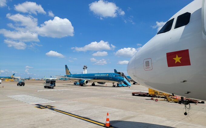 Với đường bay từ 500 km đến dưới 850 km có mức giá trần là 2.250.000 đồng/vé/chiều (giá cũ là 2.200.000 đồng/vé/ chiều)