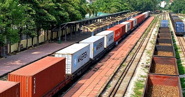 Mặc dù nhiều nguồn hàng sụt giảm nhưng sản lượng hàng liên vận quốc tế năm 2022 vận chuyển bằng đường sắt dự kiến vẫn tăng trưởng 10% trở lên
