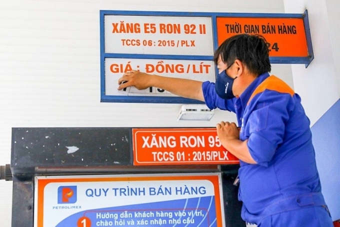 Từ đầu năm đến nay, mỗi lít RON 95-III đắt thêm 5.560 đồng; còn E5 RON 92 cũng thêm 4.830 đồng