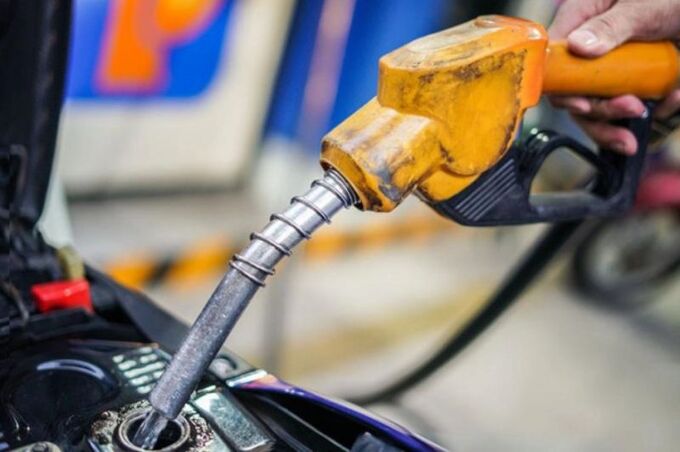 Tiếp tục duy trì mức chênh lệch giá giữa xăng sinh học E5RON92 và xăng khoáng RON95 ở mức hợp lý