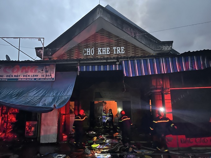 cháy chợ khe tre3