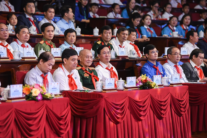 Dự chương trình có: Ủy viên Bộ Chính trị, Chủ tịch nước Võ Văn Thưởng; Chủ nhiệm Ủy ban Văn hóa, Giáo dục của Quốc hội Nguyễn Đắc Vinh; Chủ nhiệm Văn phòng Chủ tịch nước Lê Khánh Hải; Phó trưởng Ban thường trực Ban Dân vận T.Ư Phạm Tất Thắng; Bí thư Tỉnh ủy Bắc Ninh Nguyễn Anh Tuấn và nhiều lãnh đạo bộ ngành T.Ư.