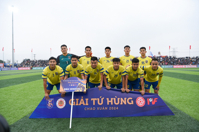 “Ban Tổ chức tin tưởng rằng giải bóng đá Tứ hùng chào xuân 2024 sẽ là những trận đấu nhiệt tình, sôi nổi với nhiều pha bóng hay, bàn thắng đẹp. Với tinh thần Fair-play, giải đấu sẽ thành công tốt đẹp làm tiền đề để tổ chức thường niên vào những năm tiếp theo”- Giám đốc Sở Văn hóa, Thể thao và Du lịch tỉnh Bắc Ninh nhấn mạnh.