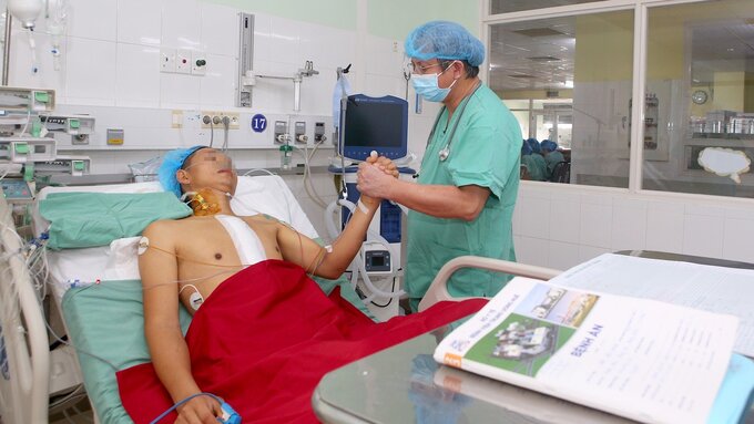 Một ngày sau ghép tim, bệnh nhân đã rút nội khí quản, tỉnh táo hoàn toàn, các chỉ số huyết động và sinh hoá ổn định, chức năng tim tốt…