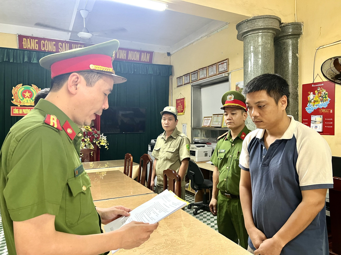 Đối tượng Nguyễn Minh Hoàn tại cơ quan công an.