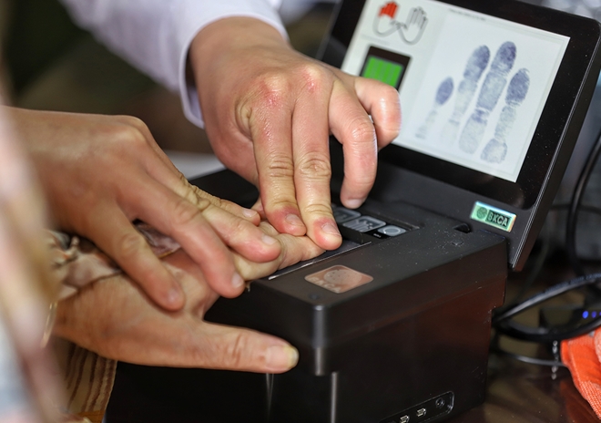 Cơ quan quản lý căn cước không thu nhận thông tin nhân dạng và thông tin sinh trắc học đối với người dưới 6 tuổi
