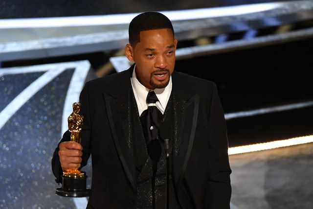 Will Smith rơi nước mắt trong bài phát biểu nhận giải Nam chính xuất sắc nhất. Ảnh Punchng 