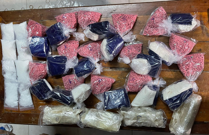 Tổng khối lượng ma túy tổng hợp lực lượng chức năng thu giữ được là gần 5kg.