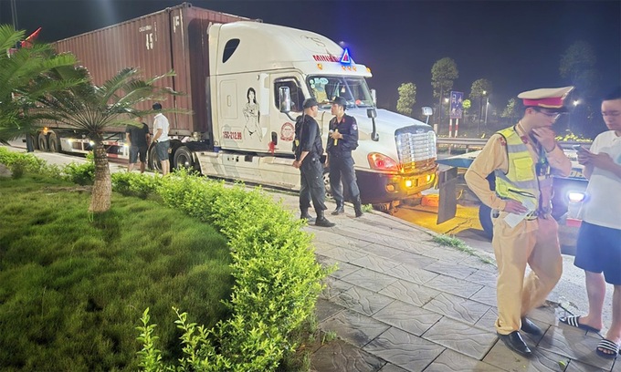 Xe container bị tạm giữ